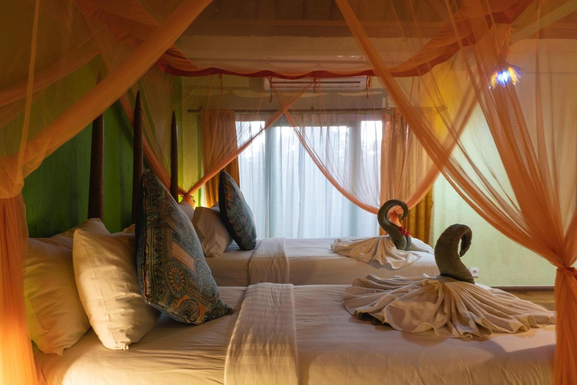 Отель Bali Bohemia Huts Убуд Экстерьер фото