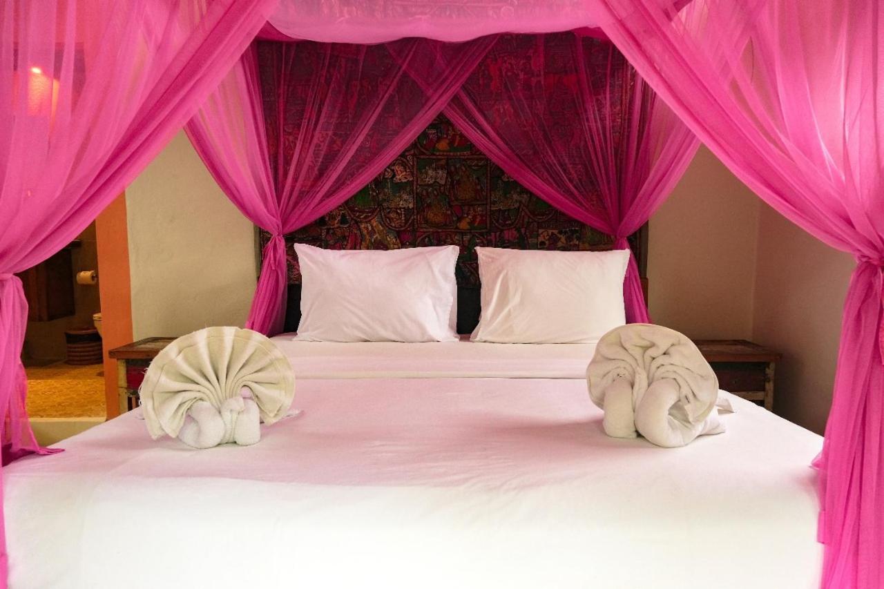 Отель Bali Bohemia Huts Убуд Экстерьер фото